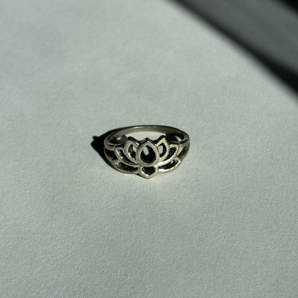 Lotus flower ring